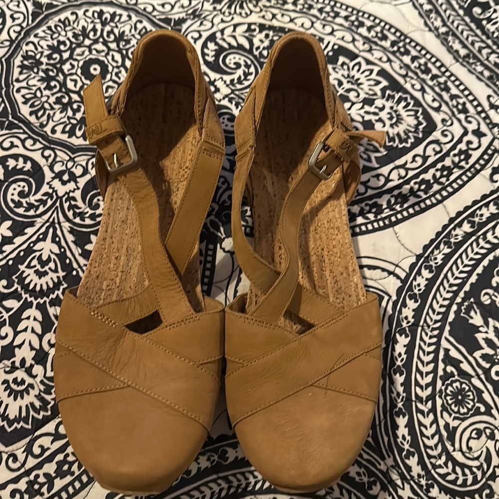 Teva Shoes- size 10, never worn.